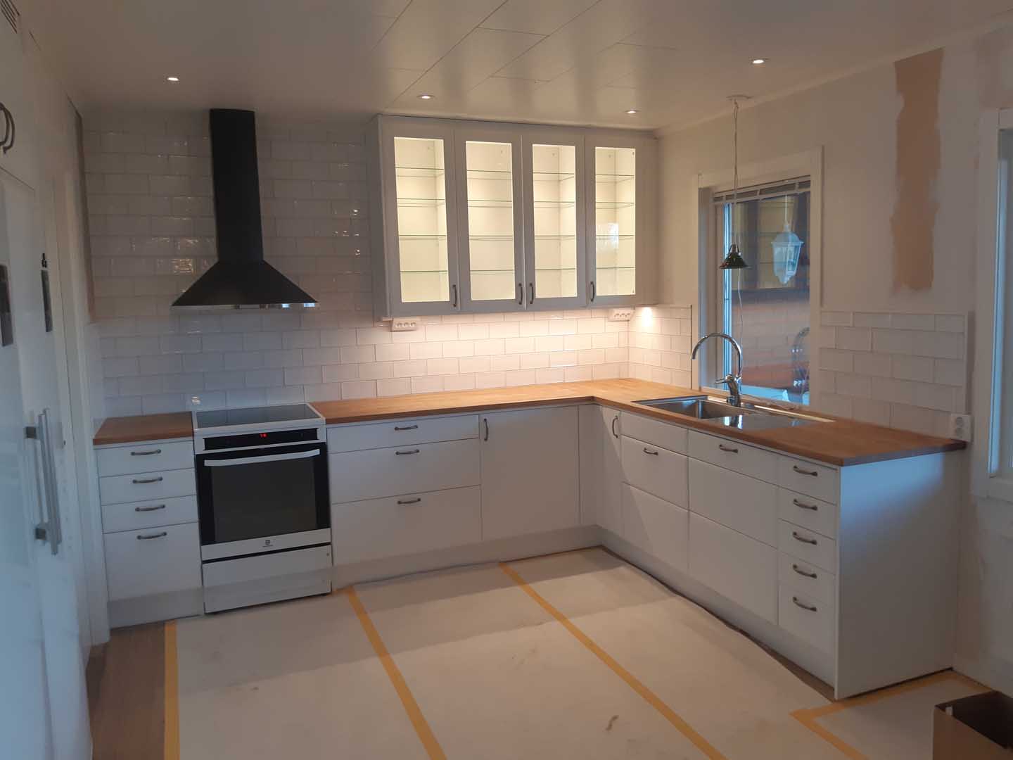 Köksrenovering utförd av Jockes bygg & snickarservice - ett byggföretag i Borlänge och Falun